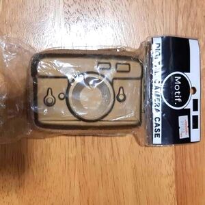 Digital Camera Case in Matte Bronze Silicone